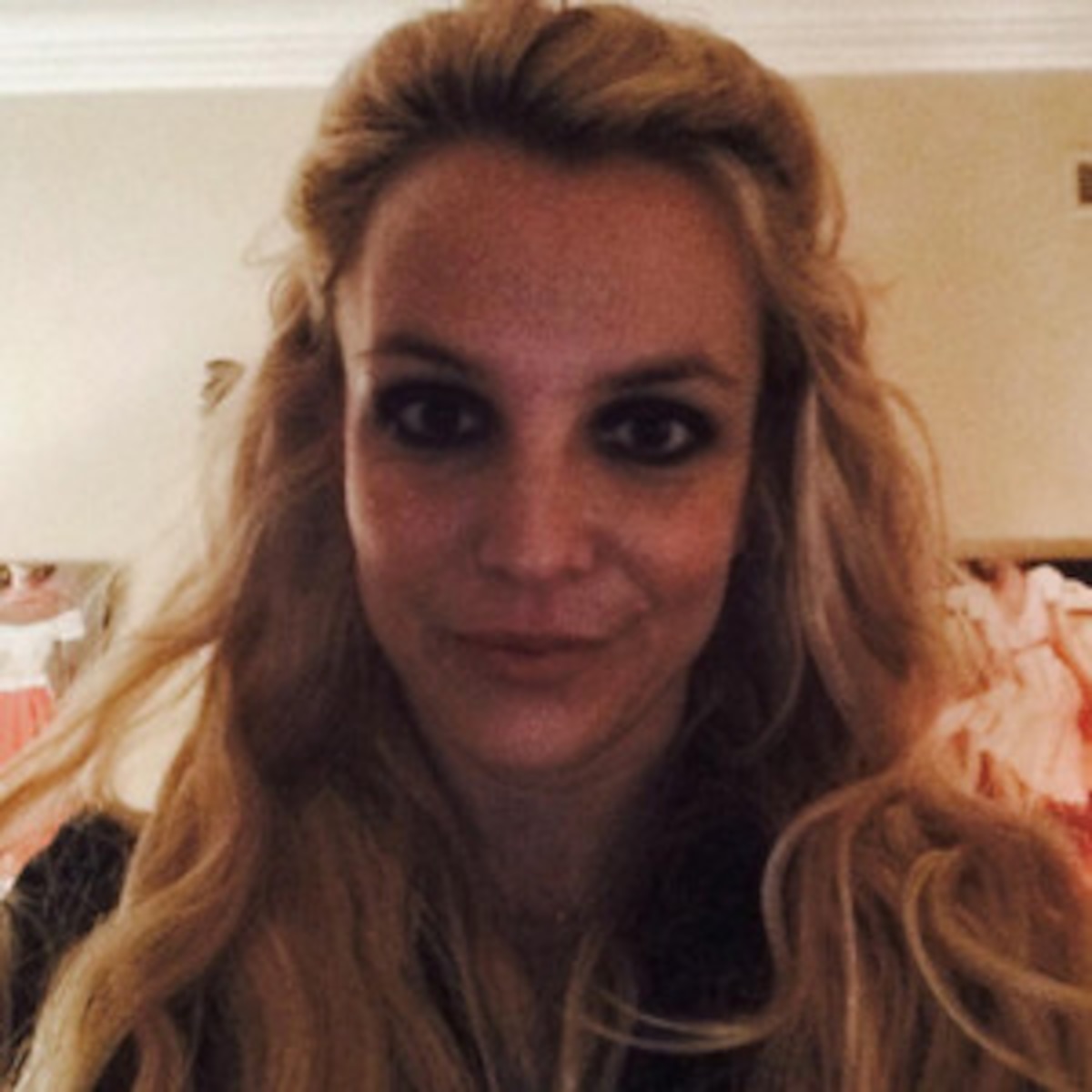 Britney Spears Instagram Looks Like A Midwest Mom S Facebook E Online